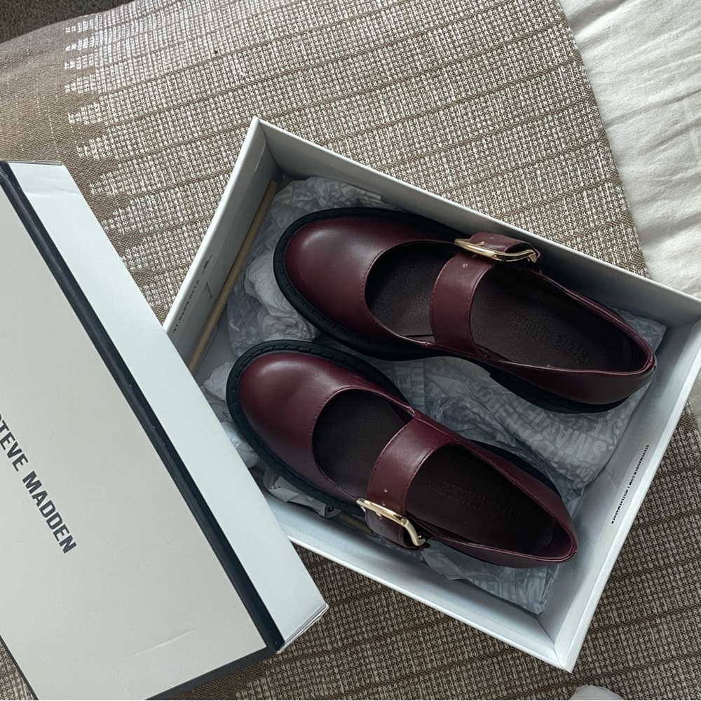 Steve Madden Women's Dark Red Mary Jane Flats